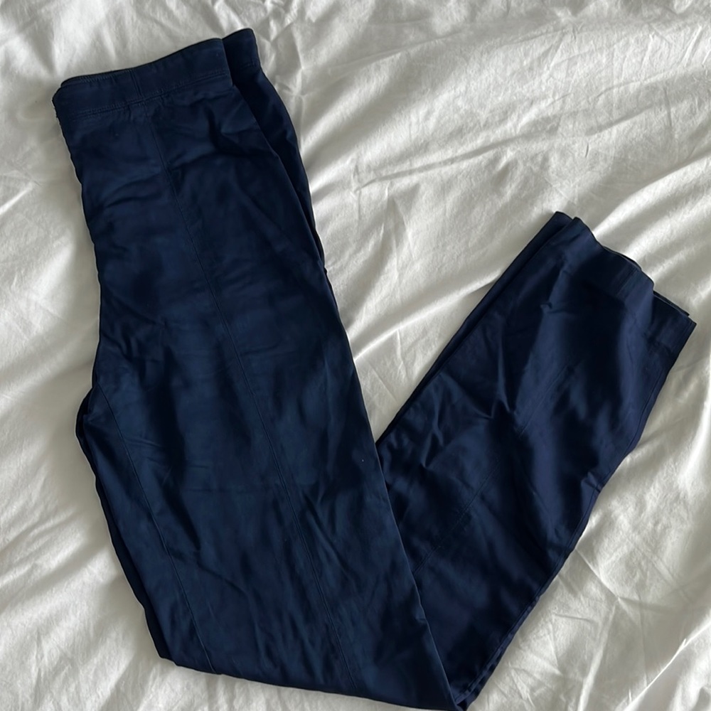 Navy blue slacks— new with tag